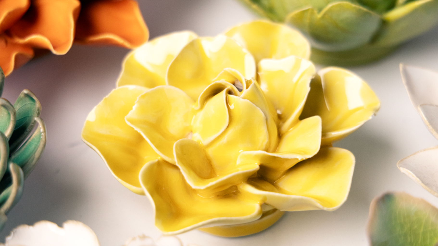 March birth flower: the daffodil in handmade ceramic - Chive Studio