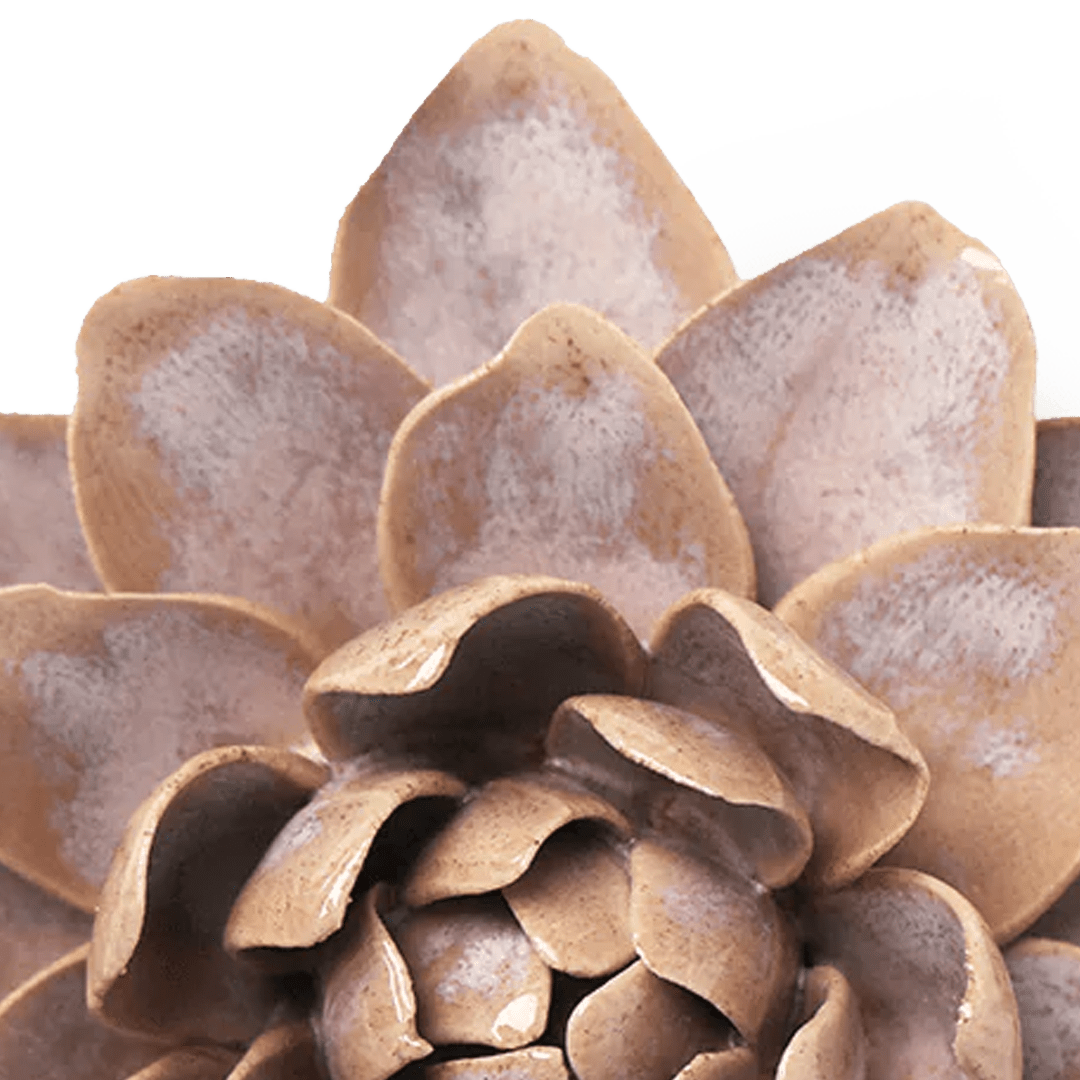 July birth flower: the water lily in handmade ceramic - Chive Ceramics Studio