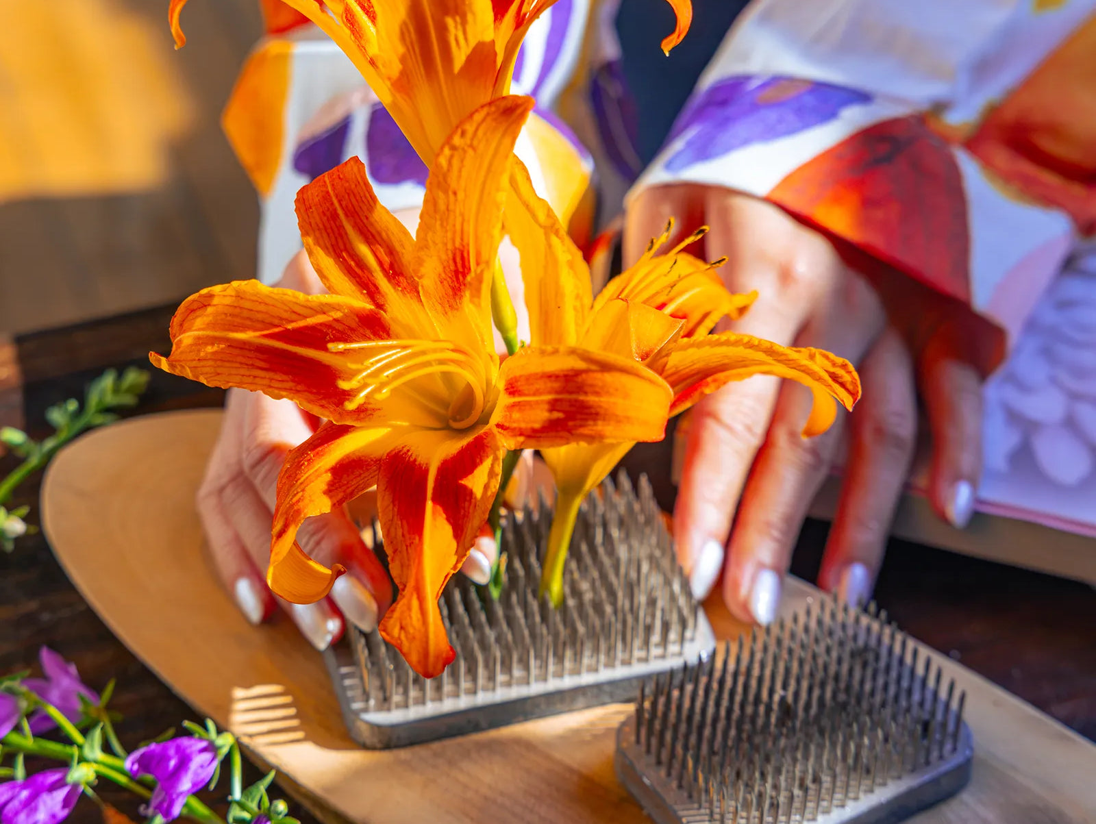 How to Use a Flower Frog: A Beginner's Guide - Chive Studio