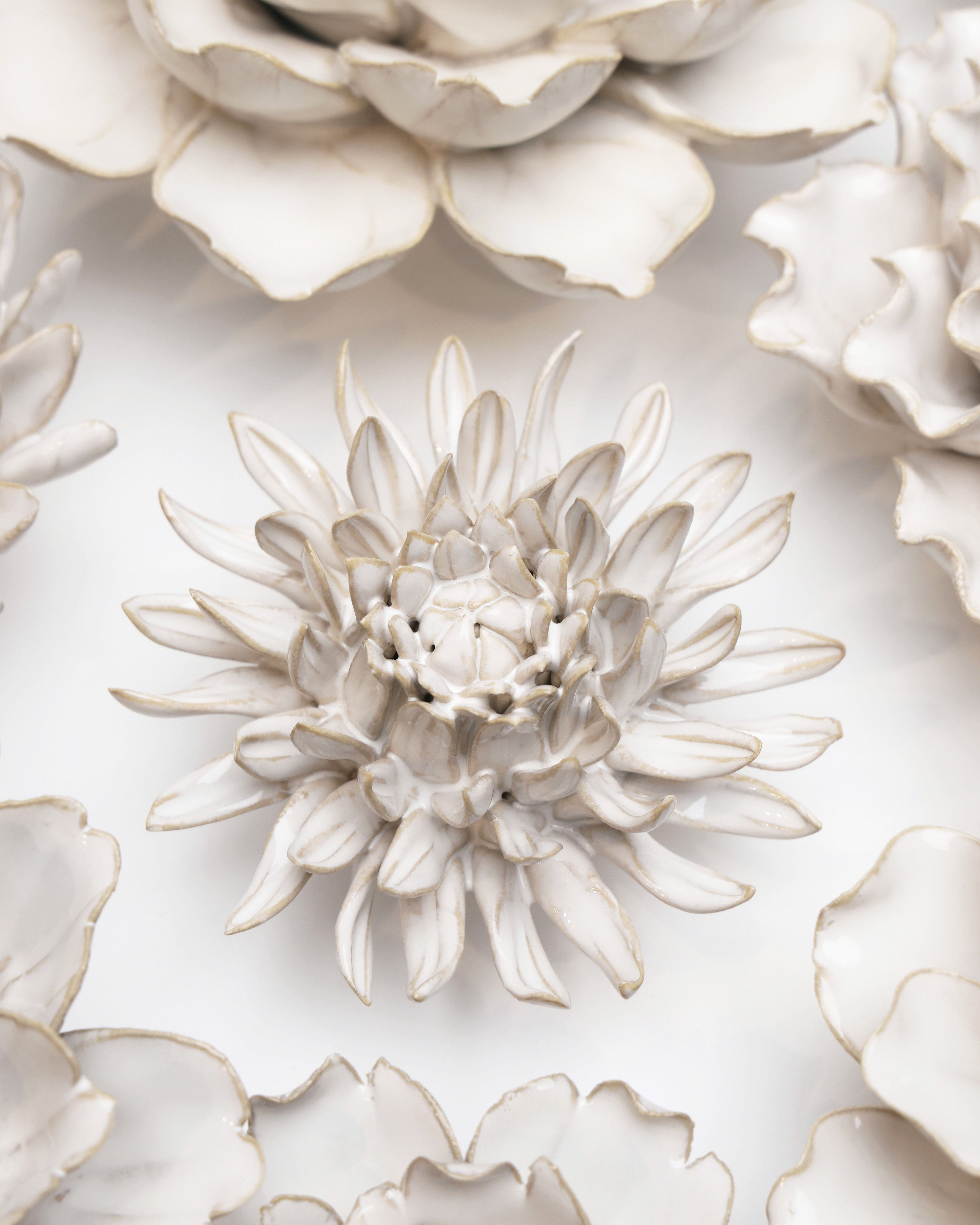 CO04 Ivory Spider Mum - Chive Ceramics Studio - Ceramic Flowers - Chive Ceramics Studio