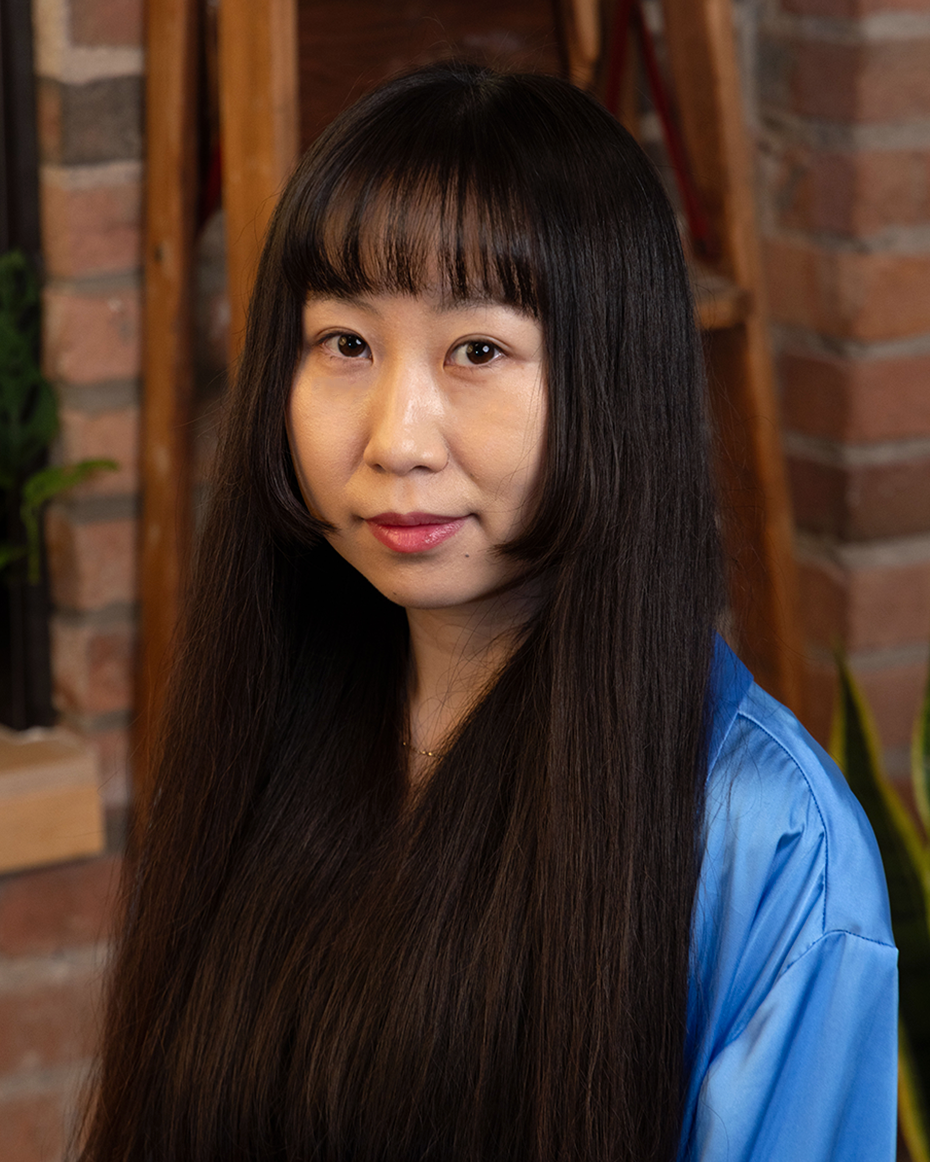 Chive Studio Content Creator Elle Li.