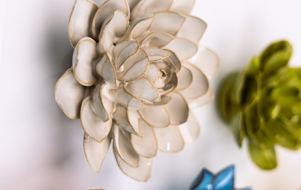 Chive ceramic snowdrop birth flower hanging on wall, single screw installation, January birthday gift idea, handmade ceramic