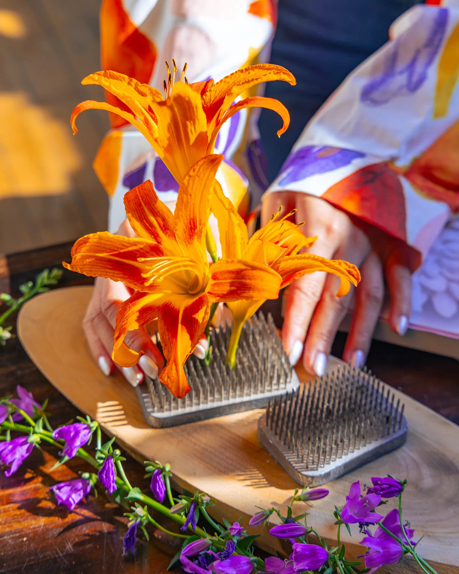 How to Use a Flower Frog: A Beginner's Guide - Chive Studio