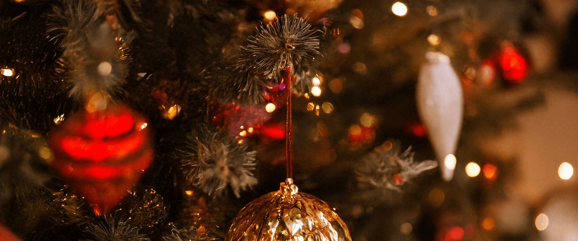 Vintage Christmas Decorations: A Journey Through Time - Chive Ceramics Studio