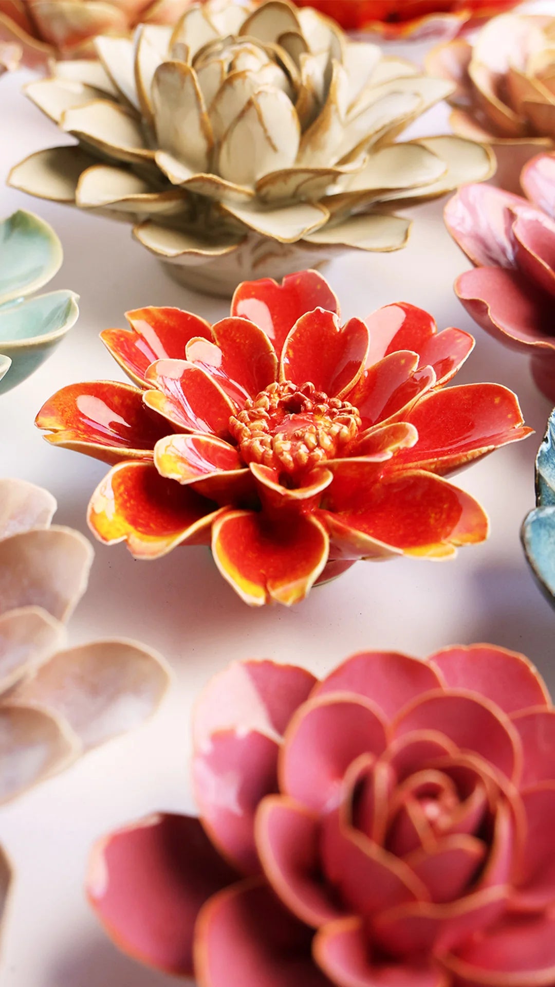 April Birth Flower - Daisy - Chive Ceramics Studio - Ceramic Flowers - Chive Ceramics Studio