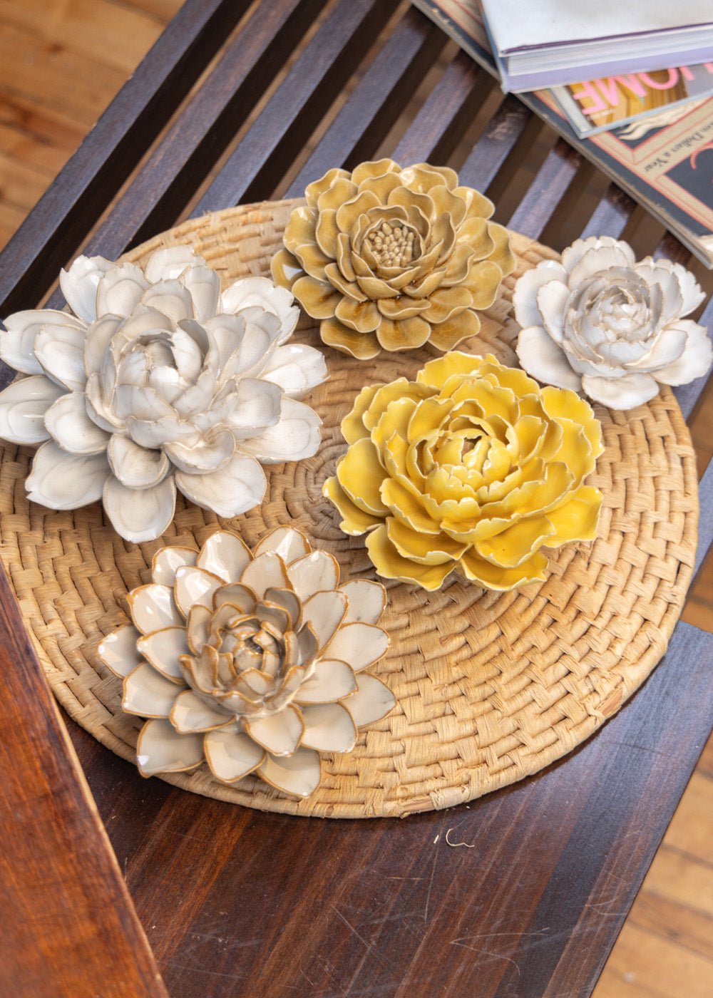 オルテンシアフラワーセット Porcelain Flower Table and Wall Decor - Set of 3