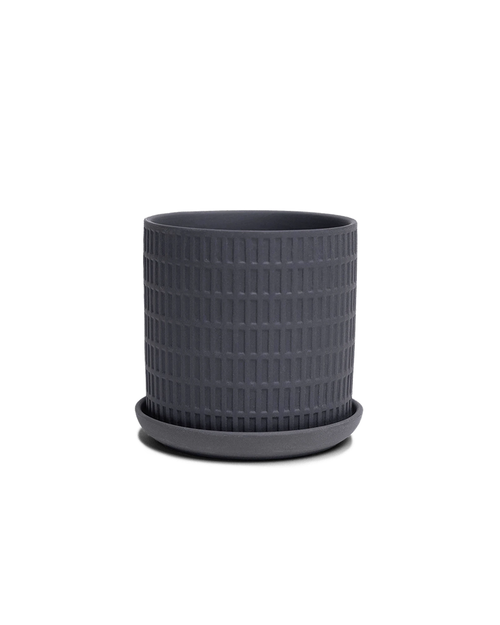 Chive Virago A small black porcelain pot with drainage hole and detachable saucer.