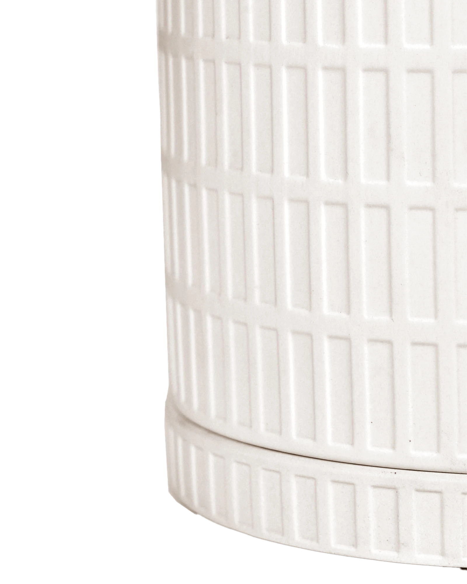 Close-up of the Chive Virago A large white porcelain pot showing the detachable saucer.