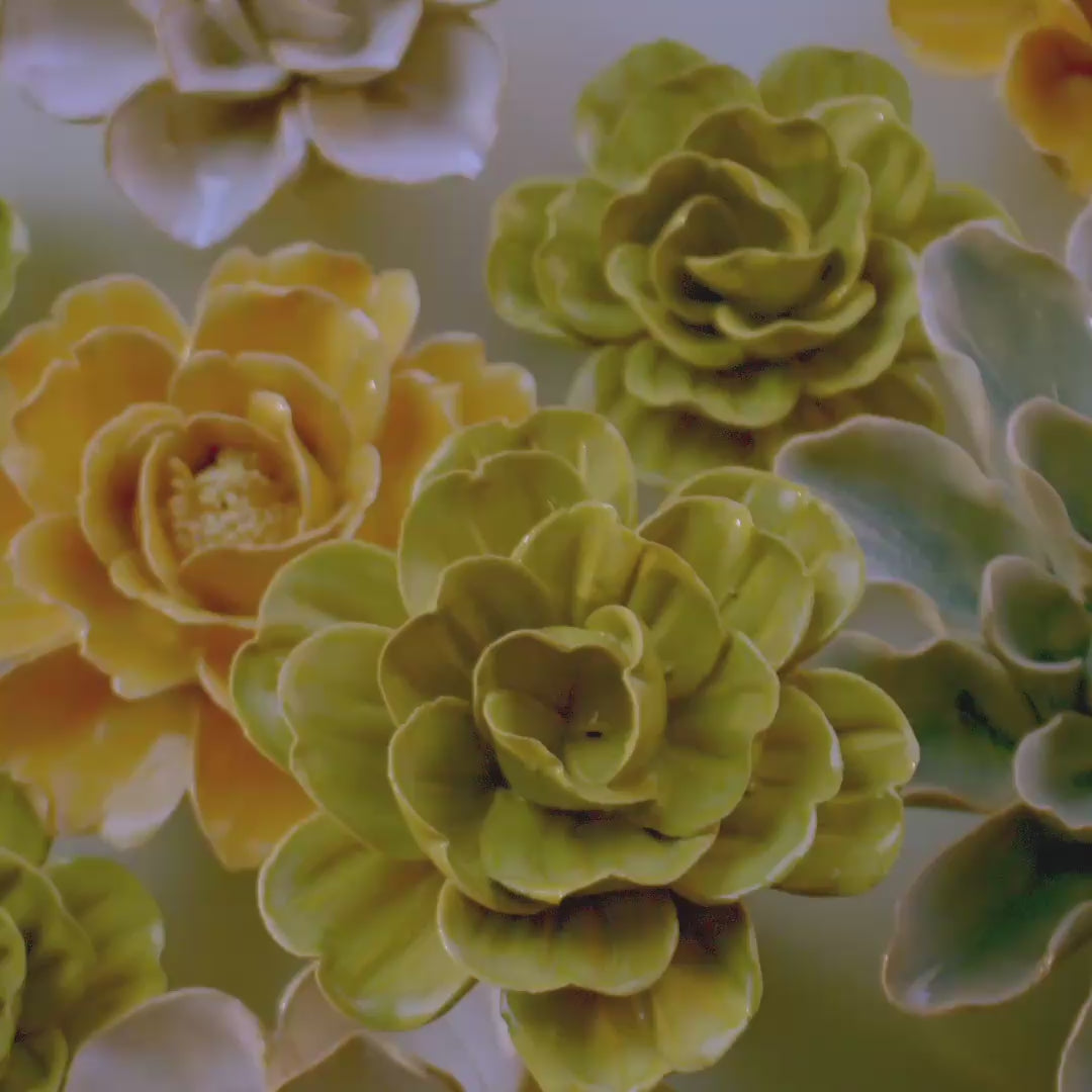 ジョンホワイト　フラワーキューピー Wall Clock Decor: Elegant Ceramic Zinnia Flower Wall Art – Chive